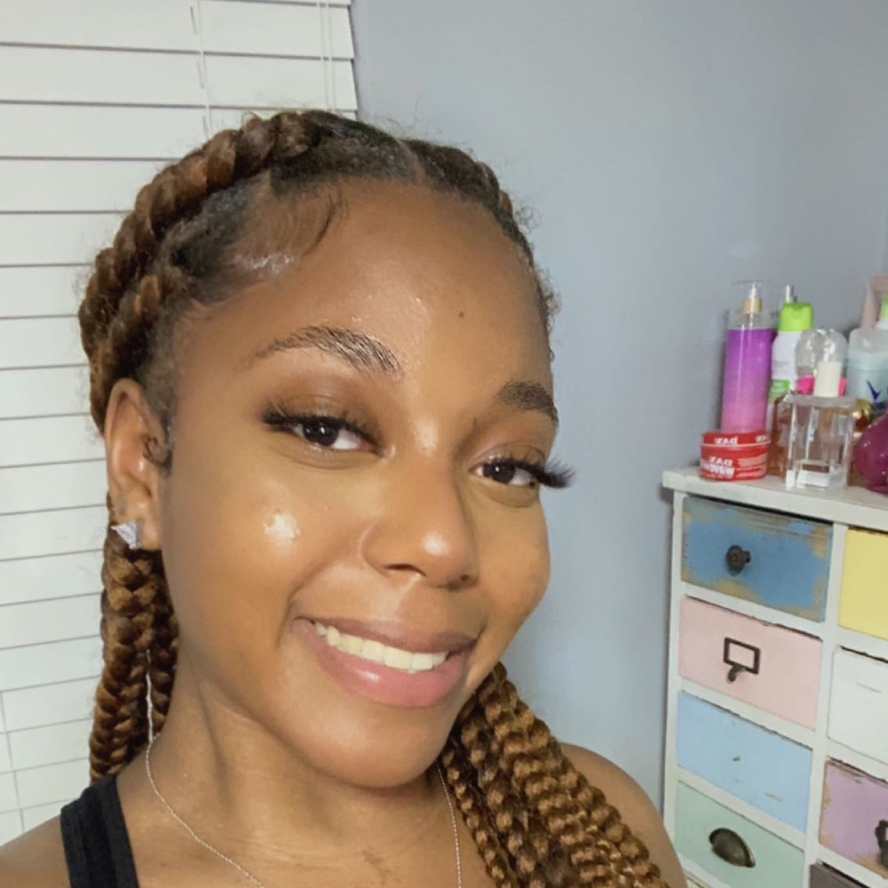 Meet your Posher, Taylor